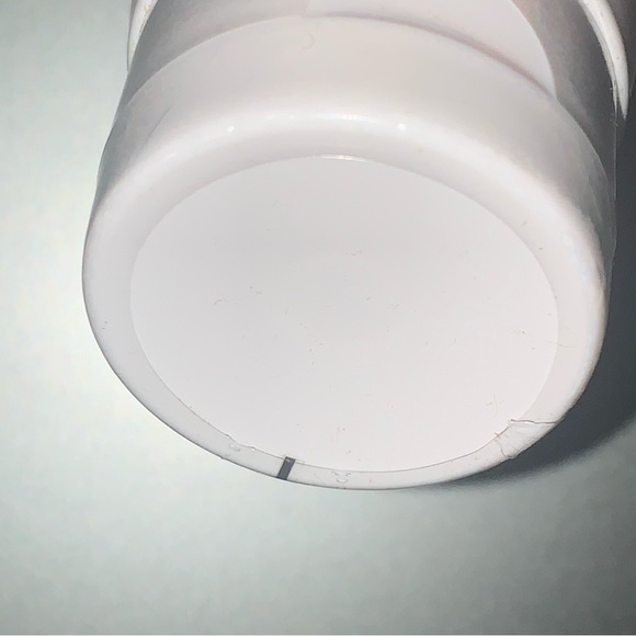 Kiehl’s Ultra Face Cleaner - Picture 4 of 4